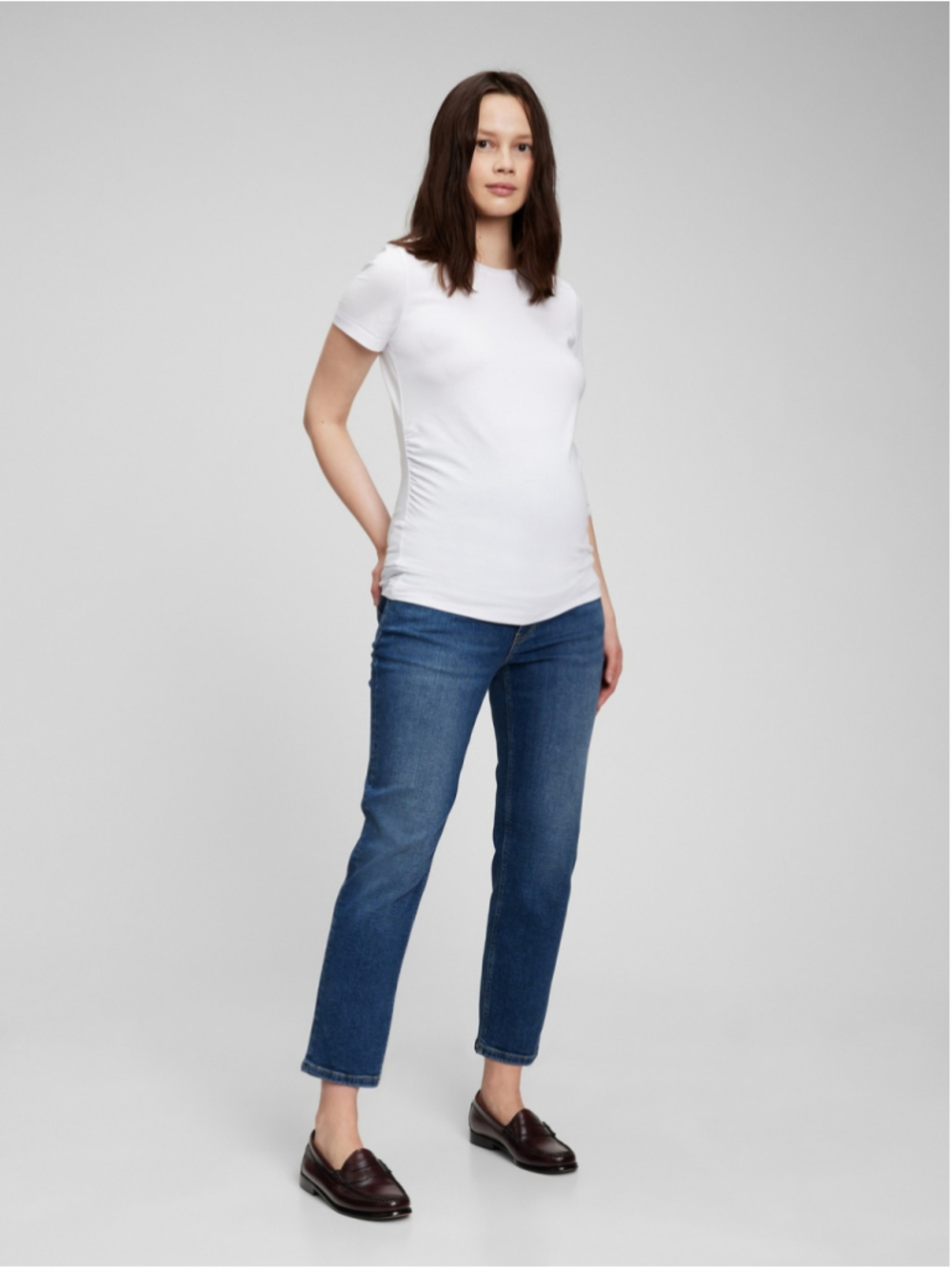 GAP Maternity Full Panel Cheeky Straight Jeans Medium Wash 26/2 SHORT NWT $80